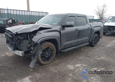 2022 Toyota Tundra Sr5 z USA, uszkodzony, nr VIN 5TFLA5DB5NX014395